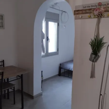 Walking Street Hotel Fira (Santorini)